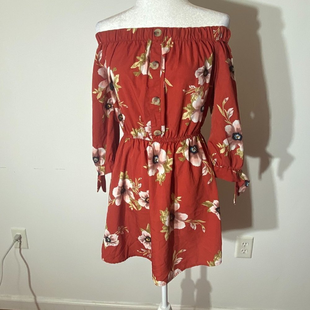 Womens Floral Off the Shoulder Dress - Size Medium